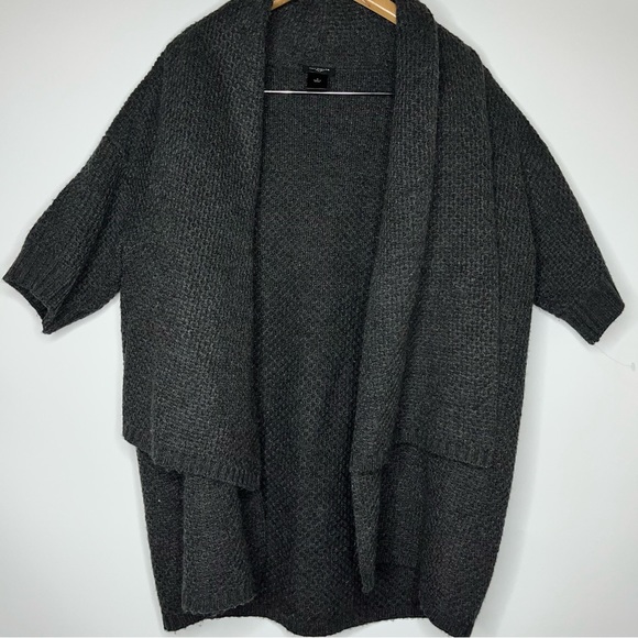 Ann Taylor LOFT Black double layered Cardigan - Picture 2 of 12